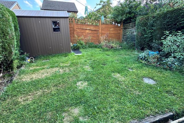 8 Longmeade Drive, High Peak photo 3