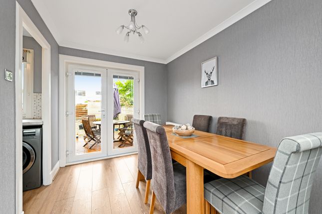 7, Myre Dale, Bonnyrigg photo 4