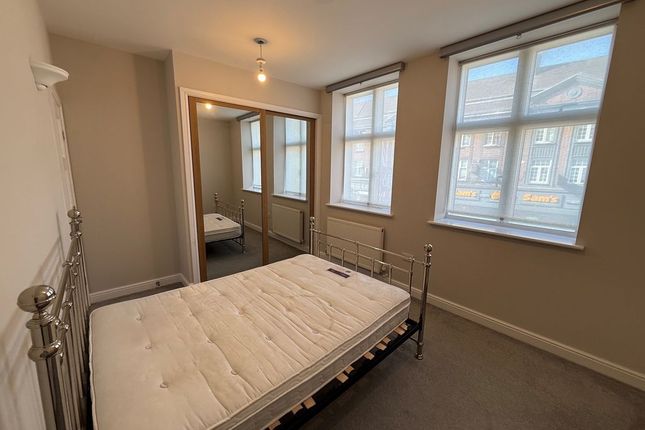Flat 1, 224-24, High Street, Harrow photo 3