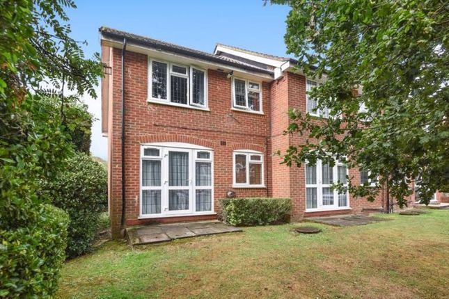 Flat for sale in Whisperwood Close, Harrow Weald, Middlesex