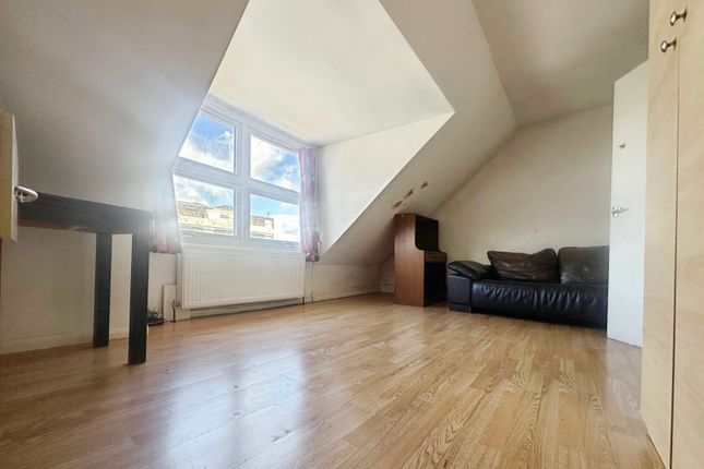 Flat 5, Tarmay House, 146, St. Albans Road, Hertfordshire photo 2