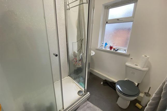 Semi-detached house to rent in Harlaxton Drive, Nottingham