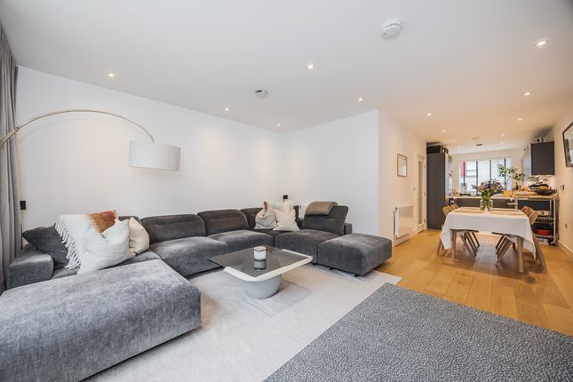 Terraced house for sale in Peartree Way, London