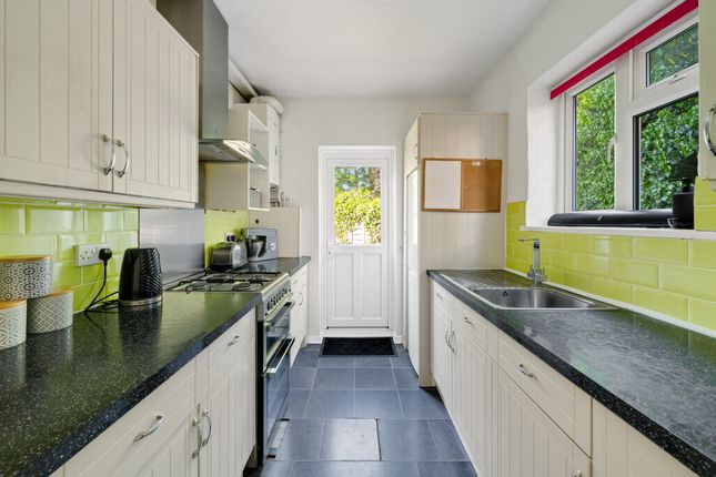 16, Biddenden Way, London photo 2