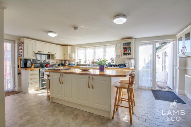 9, Kings Road, Clacton-on-Sea photo 3