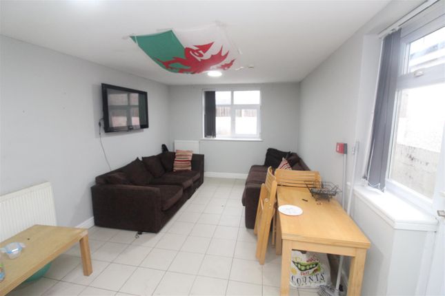 Merthyr Street, Cardiff photo 4