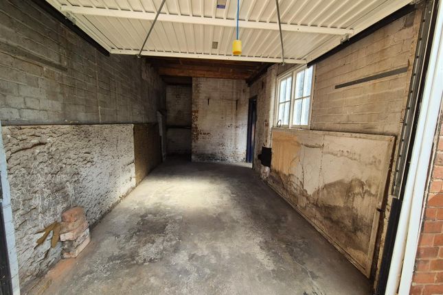 Garage, 37, Fosse Road Central, Leicester photo 3