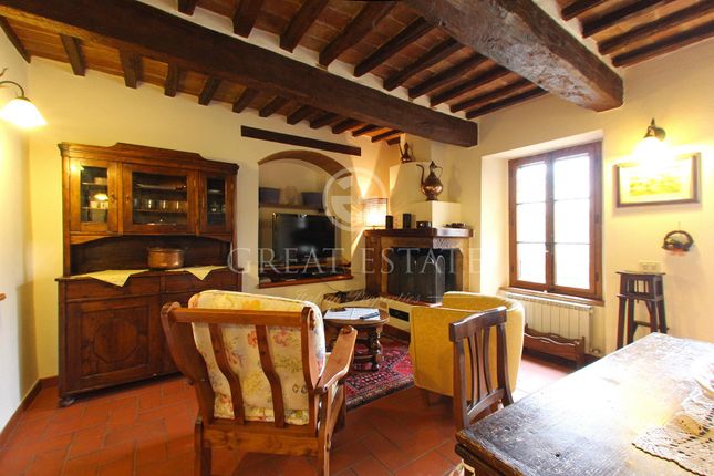 Duplex for sale in San Casciano Dei Bagni, Siena, Tuscany