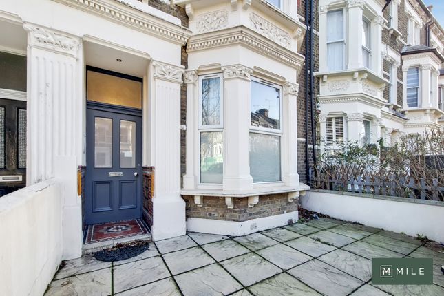 Flat to rent in Fernhead Road, London