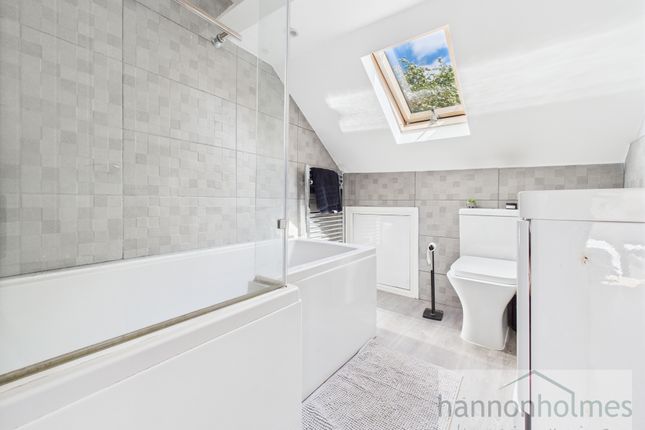 Cam05283G0-Pr0050-Still064