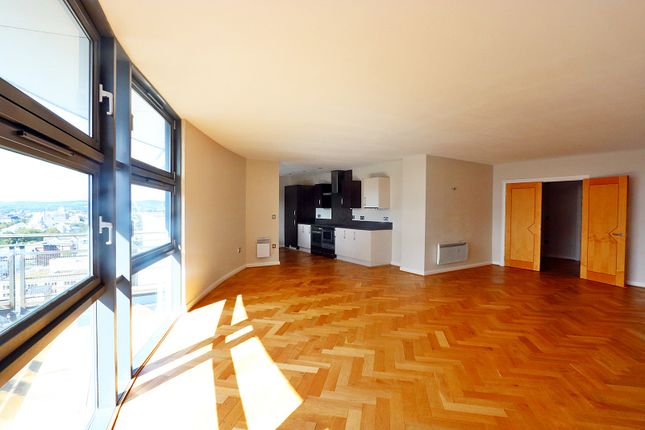 202, Landmark Place, Cardiff, Wales photo 5