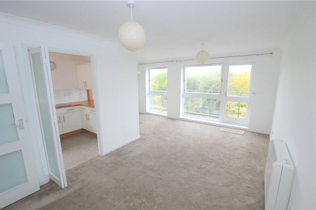 Flat 3, Cotman Court, 61, Farquhar Road, London photo 3