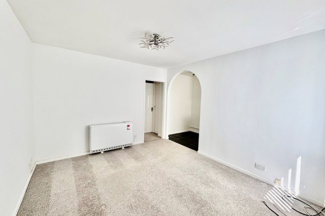 89, Bisell Way, Brierley Hill photo 3