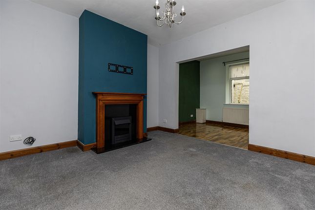 32, Hall Street, Huddersfield photo 3
