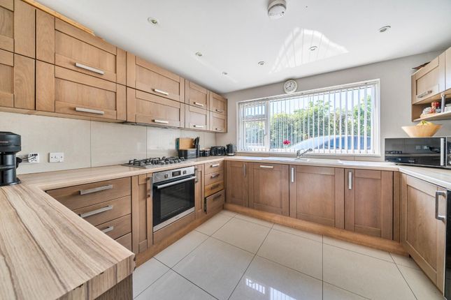 4, Ricardo Road, Windsor photo 4