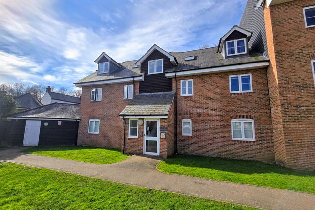 3, Wharf Way, Kings Langley photo 2