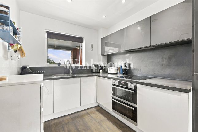 30, Dovetail Place, London photo 5
