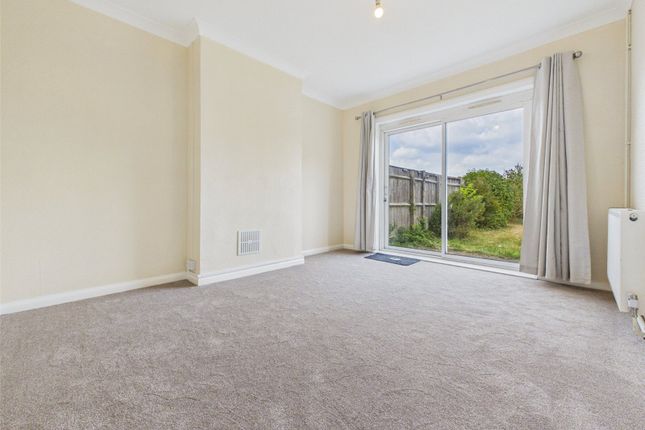 20, Zealand Avenue, West Drayton photo 3