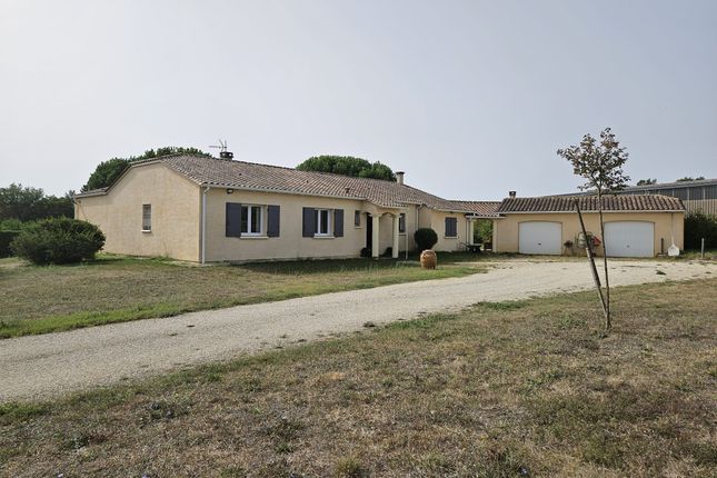Thumbnail Bungalow for sale in Baneuil, Aquitaine, 24150, France