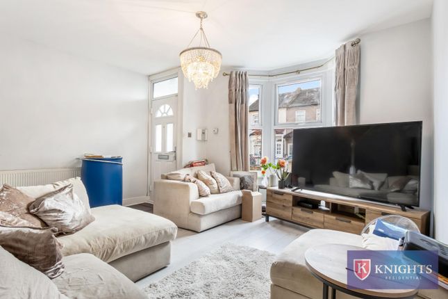 18, Hendon Road, London photo 3