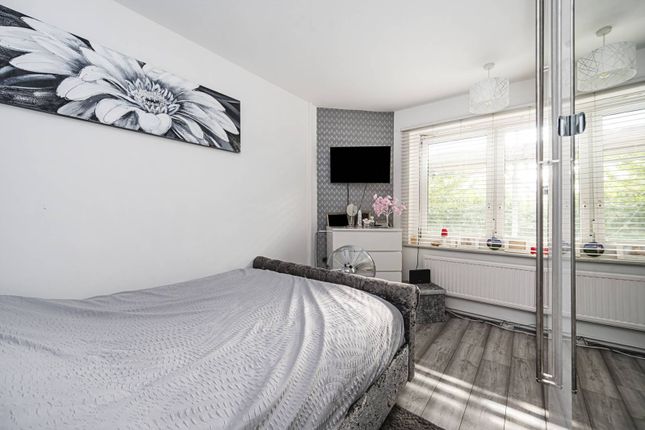 Thumbnail Flat for sale in Benworth Street, Bow, London