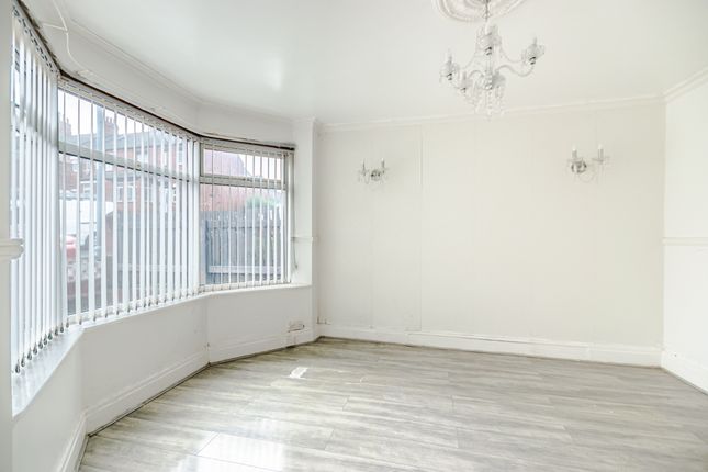 63, Ashton Road, Leeds photo 2