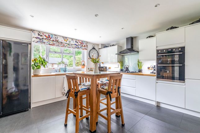 66A, Common Lane, Surrey photo 3