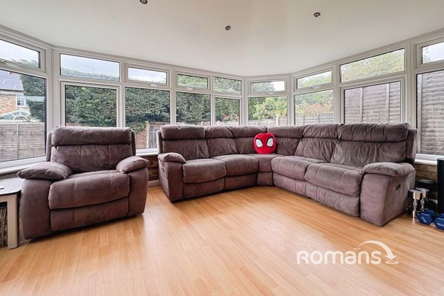 17, Exeter Gardens, Hampshire photo 3