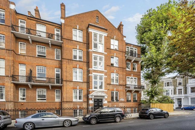 Thumbnail Flat to rent in Challoner Street, London