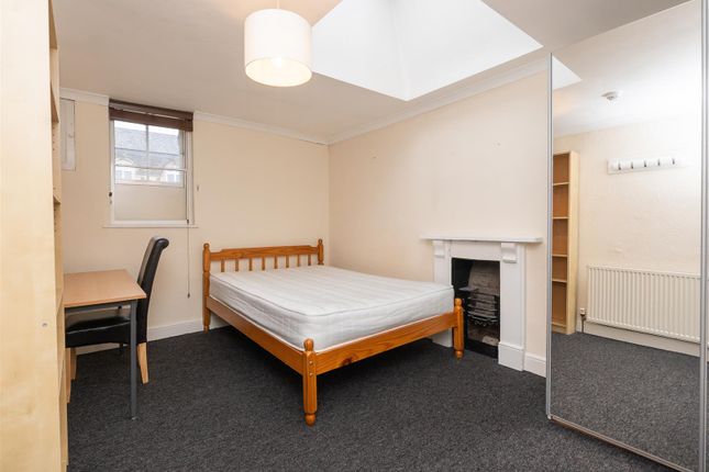 Flat-2-57-Queens-Road-Bs8-1Ql-26.Jpg