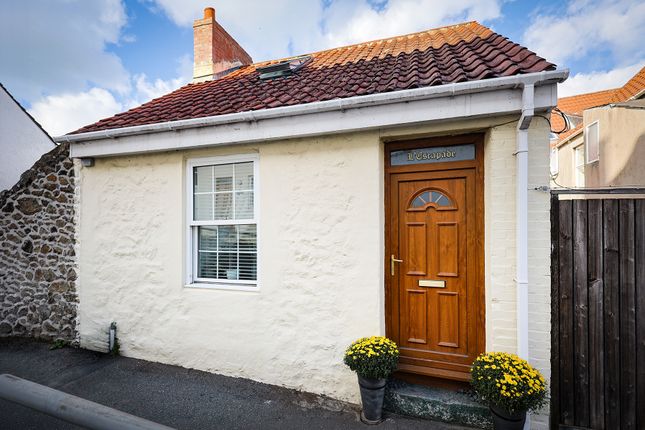 2-bed house on L'Escapade, Les Petite Fontaines, St Peter Port, £430,000
