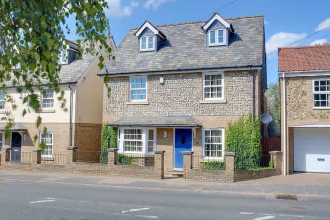 Thumbnail Detached house for sale in Bury Road, Kentford