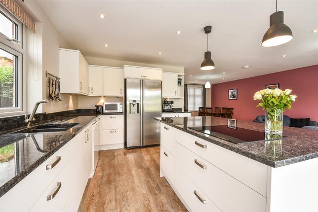 Detached house for sale in The Avenue, Andover