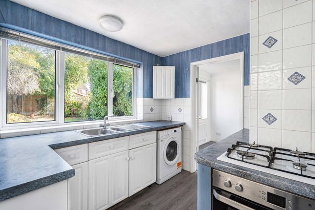 15, Brocks Drive, Guildford photo 4