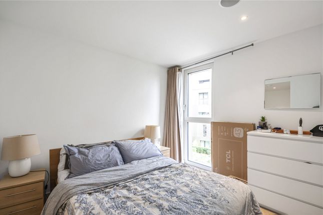 32, Bramah House, 9 Gatliff Road photo 4