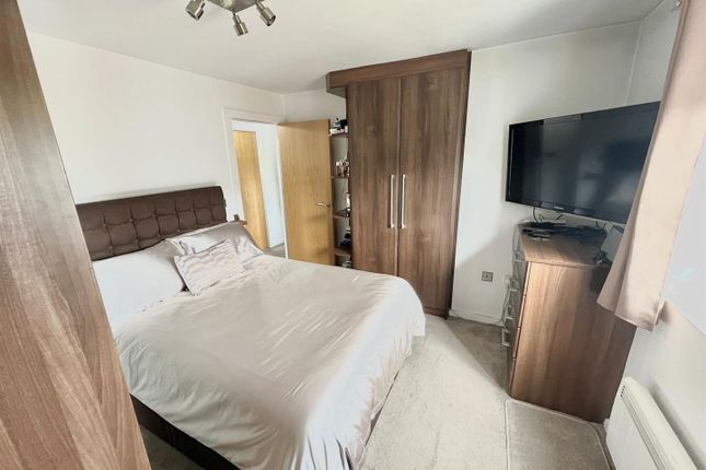 Apartment 12,Sycamore Court, Carrington Lane, Sale photo 3