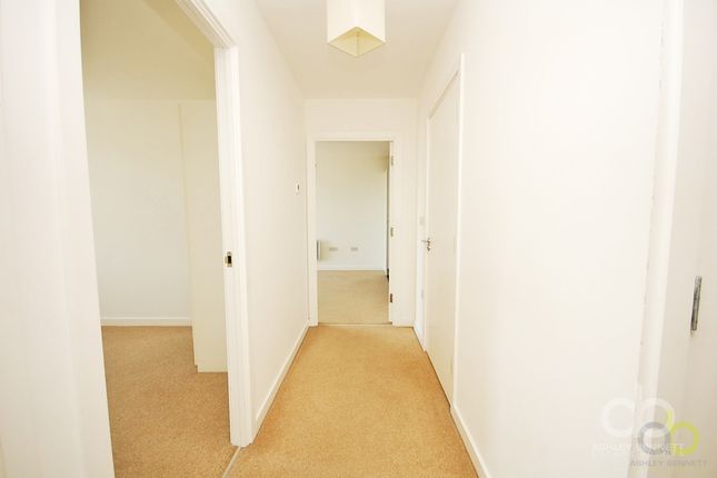 Flat to rent in Southernhay Close, Basildon