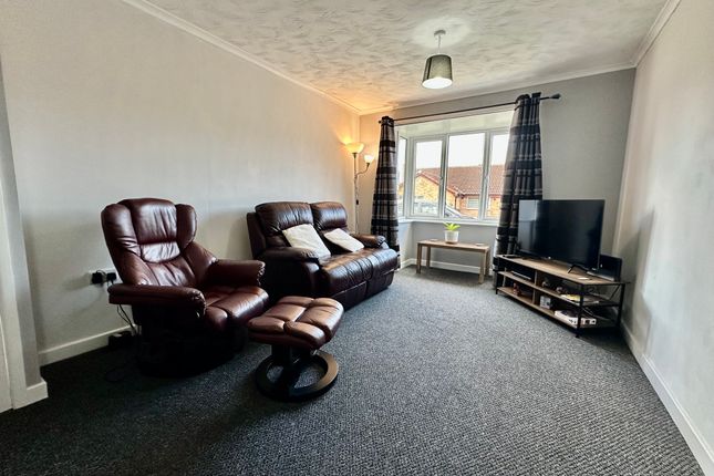 3, Poplar Close, Doncaster photo 3