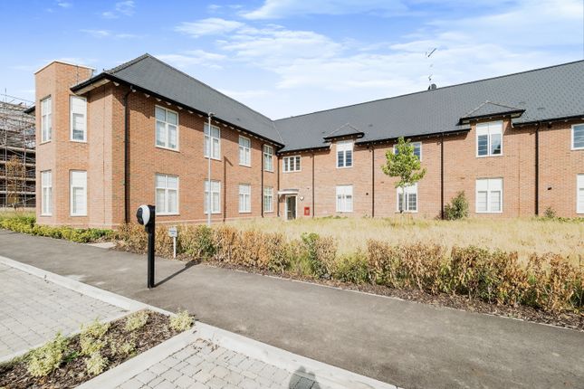 Flat for sale in Whittle Drive, Hornchurch