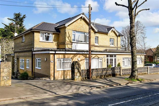 Thumbnail Flat for sale in Victoria Avenue, Shanklin, Isle Of Wight