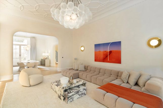 30, Ennismore Gardens, London photo 4