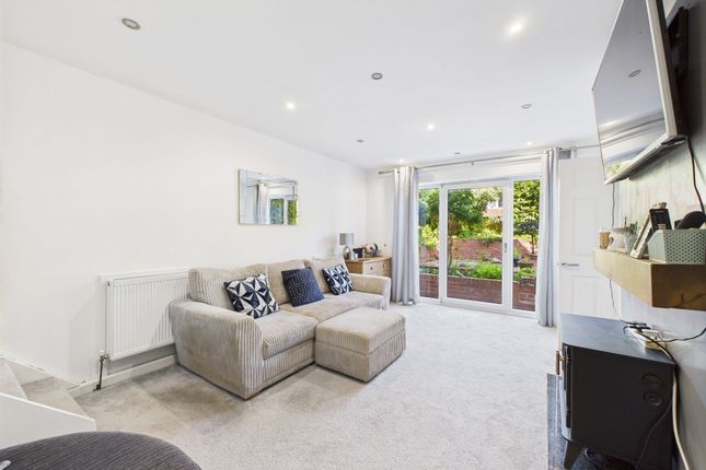 5 Wheatsheaf Drive, Swansea photo 3