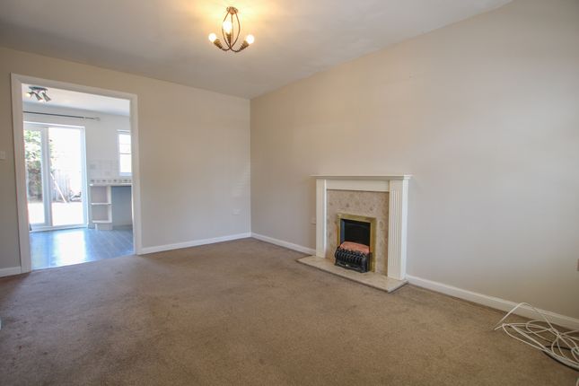 11, Heasman Close, Newmarket photo 2