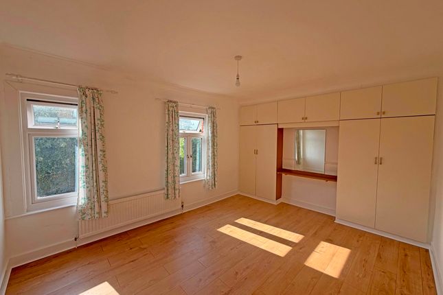 91 Marlborough Road, Bedford photo 3