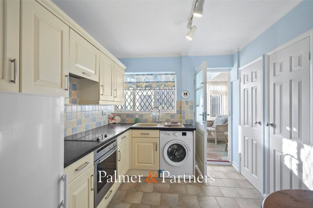 7, Gilwell Park Close, Prettygate, Essex photo 3