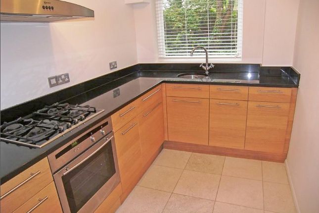 10 Lansdown House, Crofton Way, Enfield photo 3