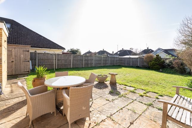 22a, Hillside Gardens, Betchworth photo 4