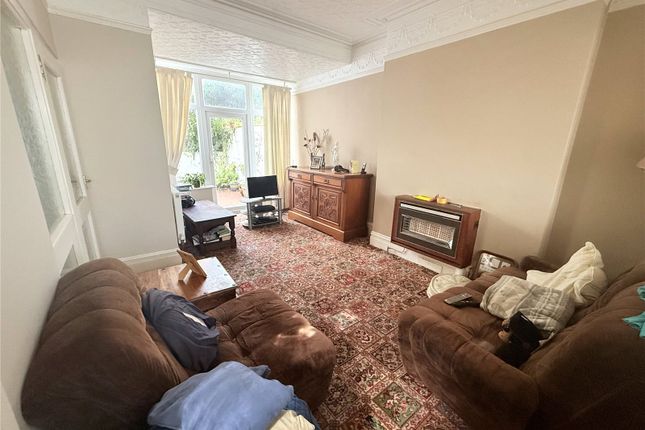 20, Long Oaks Avenue, Swansea photo 4