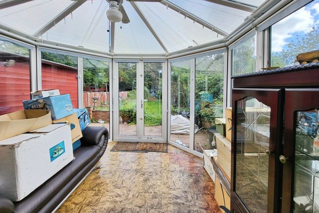 7 Oakleigh Avenue, Leicester photo 4