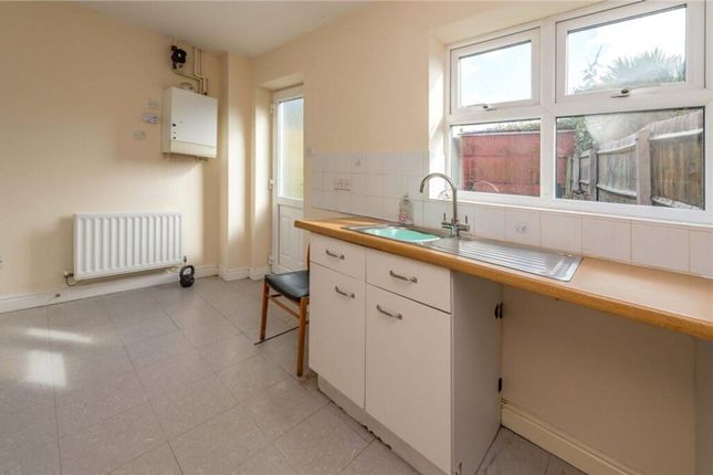 23 St. Giles Close, Telford photo 4
